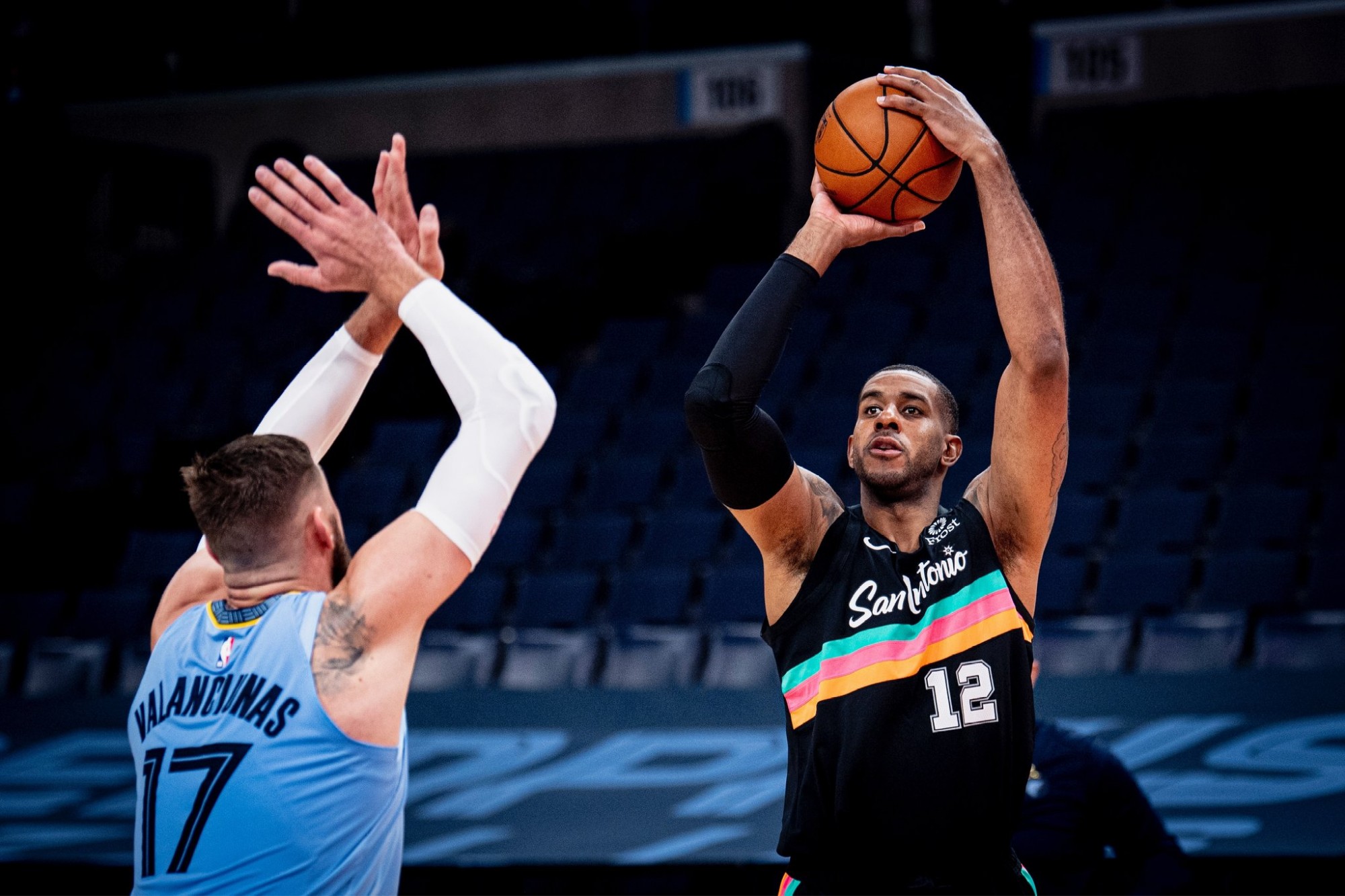 队的首发阵 队的首发阵