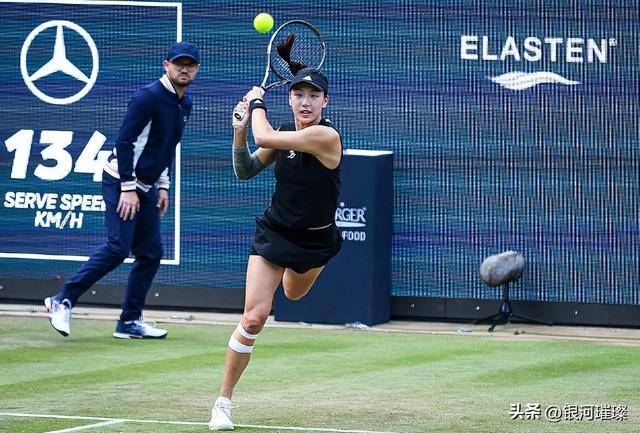 展现篮球场 展现篮球场