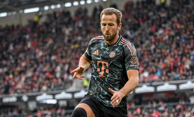 国足发展的 国足发展的