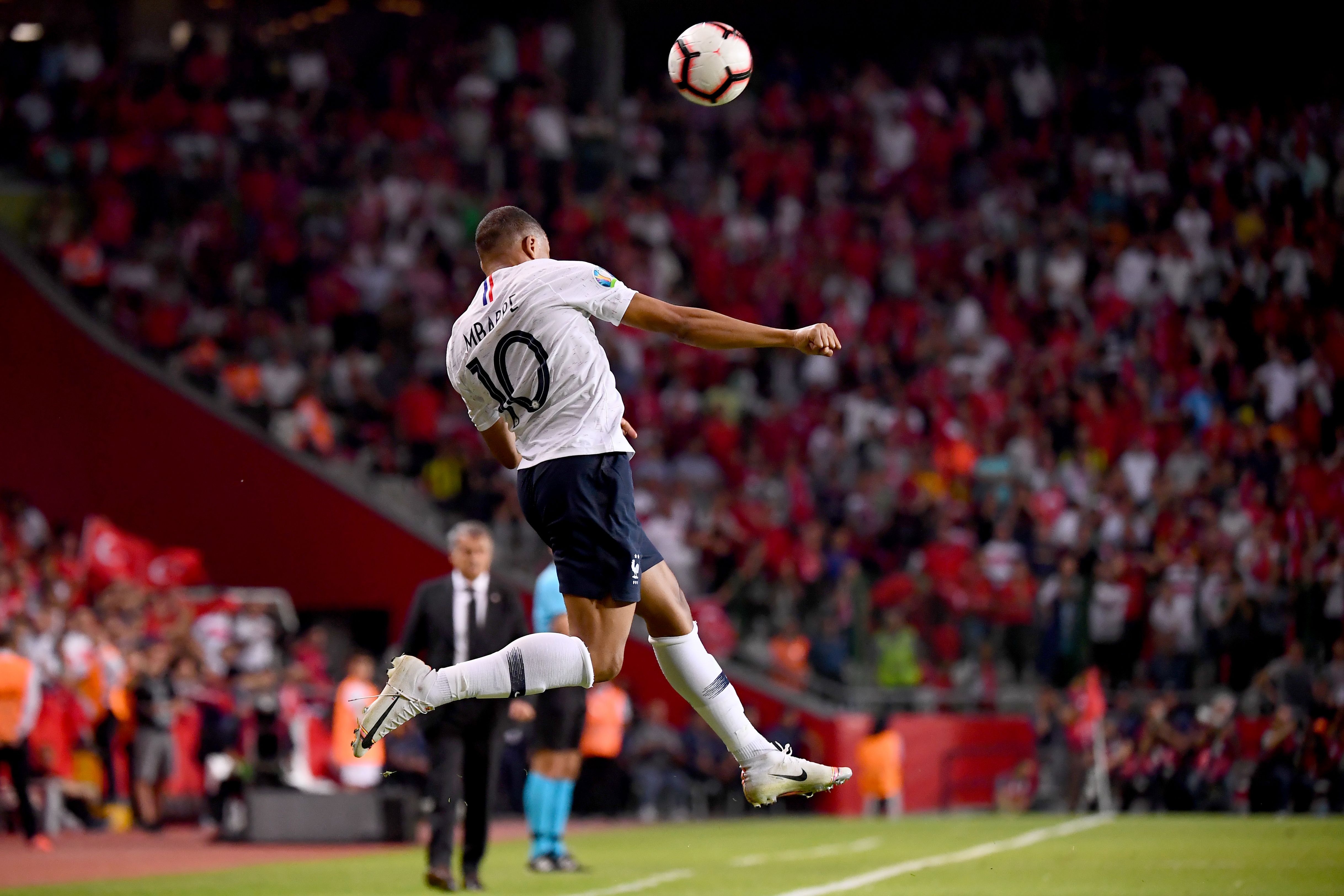 钢铁般坚固 钢铁般坚固